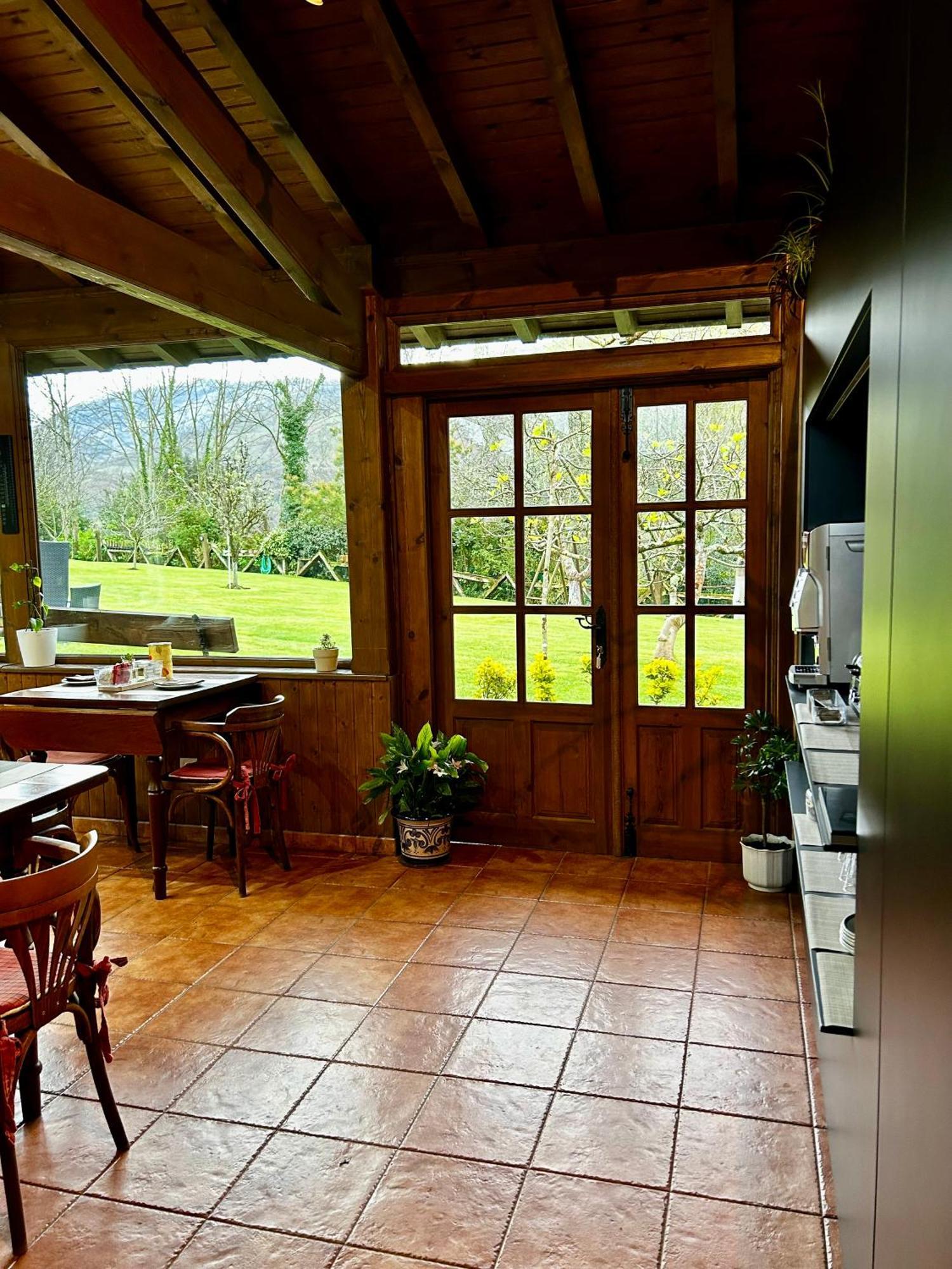 La Casina De La Arquera Villa Llanes Exterior photo